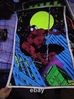 1996 VINTAGE SPIDER-MAN VELVET BLACKLIGHT POSTER Marvel #403 RARE 23 x 35