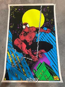 1996 VINTAGE SPIDER-MAN VELVET BLACKLIGHT POSTER Marvel #403 RARE 23 x 35