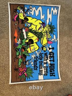 4 Alice In Wonderland Blacklight Flocked Poster And 2 Other Blacklight Posters