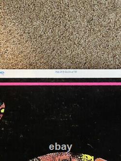 4 Alice In Wonderland Blacklight Flocked Poster And 2 Other Blacklight Posters