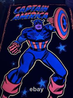 Captain America BLACKLIGHT POSTER 32 Rare NOS Vtg 70s Flocked John Romita 1975