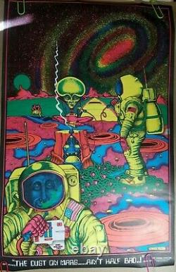 DUST ON MARS AIN'T HALF BAD 1972 VINTAGE 420 BLACKLIGHT NOS POSTER By PETAGNO