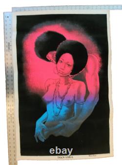 DetRetro313 #60 FLOCKED BLACKLIGHT POSTER BLACK LOVERS 1972 23 x 35