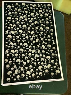 Fashion Victim 1988 SKULLS-A-GLOW #914 Blacklight Pop Art Skulls Poster Unframed