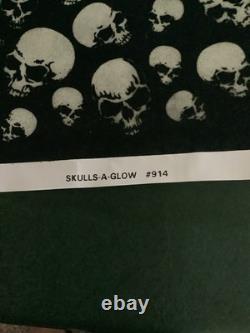 Fashion Victim 1988 SKULLS-A-GLOW #914 Blacklight Pop Art Skulls Poster Unframed