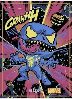 Funko Pop! Marvel Carnage (Black Light) Funko Shop Exclusive + 2 Posters