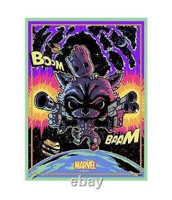 Funko Pop! Marvel Carnage (Black Light) Funko Shop Exclusive + 2 Posters