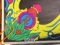 KING RICHARD NIXON 1970 VINTAGE BLACKLIGHT POSTER By WESPAC -NICE! W-157