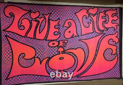 LIVE A LIFE OF LOVE VINTAGE 1970's HIPPIE HEADSHOP BLACKLIGHT POSTER -READ