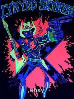 LYNYRD SKYNYRD 1980 Vintage Blacklight Felt Velvet Poster Fly High Oh Free Bird