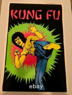 Original Bruce Lee Kung Fu Blacklight Poster Black Light 23 x 35 Flocked