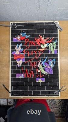 PINK FLOYD THE WALL Flocked Blacklight Poster 1994 Scorpio SCREAMIN HEADS #1652