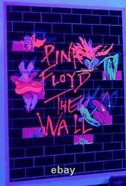 Pink Floyd VINTAGE The Wall Screamin Heads Black Light Poster 2001 Scorpio used