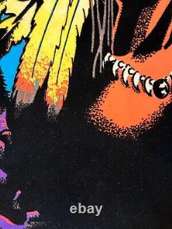 RARE 1974 VELVET BLACK LIGHT CHEIFTAIN INDIAN HEAD POSTER MONARCH PUB. 11x17