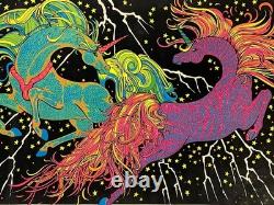 RARE Vintage 1972 Velva-Print Blacklight Poster Felt Velvet PP405 UNICORNS 35x23