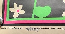SNOOPY FEELIN' GROOVY 60s VINTAGE BLACKLIGHT POSTER PEANUTS (1969) 23 x 35