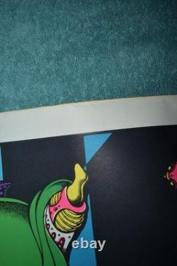 SORCERER WITH HELP FROM HIS FRIENDS 1972 VINTAGE BLACKLIGHT POSTER 23x35 PETAGNO
