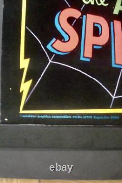 SPIDERMAN MARVEL Black light poster 1975 Flocked JOHN ROMITA