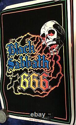 SUPER RARE Vintage 1984 ORIGINAL BLACK SABBATH Velvet Blacklight poster
