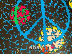 UNIVERSAL PEACE VINTAGE 1971 BLACKLIGHT HEADSHOP POSTER By WESPAC VISUAL W296
