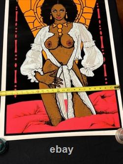VINTAGE 1976 MIDNIGHT VENUS BLACKLIGHT POSTER New Opened 23x35
