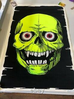 VINTAGE BLACKLIGHT POSTER #926 Skull 1976 Funky Enterprises RARE Horror Misfits