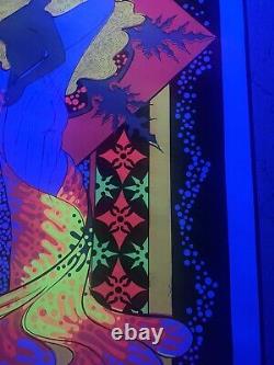 VINTAGE BLACKLIGHT POSTER Rare Winter 1970 Funky Features NOS