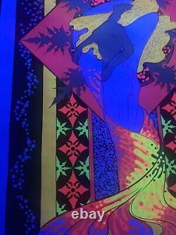 VINTAGE BLACKLIGHT POSTER Rare Winter 1970 Funky Features NOS