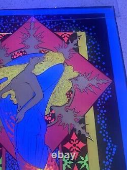 VINTAGE BLACKLIGHT POSTER Rare Winter 1970 Funky Features NOS