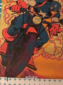 VINTAGE Captain America and Falcon Marvel THIRD EYE Black Light Poster TE4015