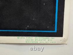 Vintage 1976 Funky Enterprises Blacklight Poster 928 Leaf + 1993 Phillies Blunt
