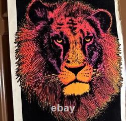 Vintage 1982 Noble Lion Black-Light POSTER #974 AA Graphics Funky Velvet B182