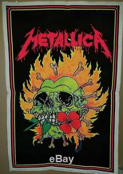 Vintage 1995 METALLICA NEON FELT Blacklight Poster 23x35 BURNING FLOWERS