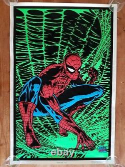 Vintage 1997 Blacklight Marvel Spiderman Poster