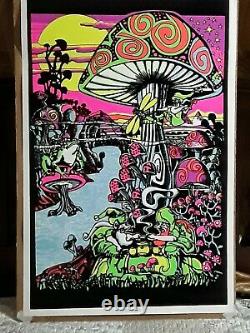 Vintage Black Light Poster Mushroom Magic #901