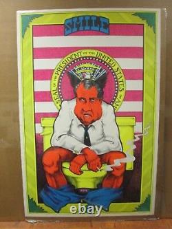 Vintage Black Light Poster watergate Nixon SMILE things could be worse Inv#G3926