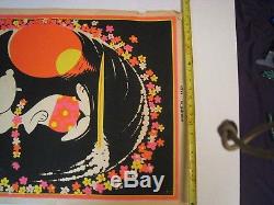 Vintage Blacklight hippie florecent poster Snoopy Surfs Up