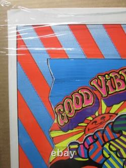 Vintage Good Vibrations today black light Poster 1972 Peace hippy 19439
