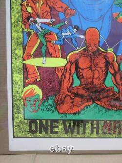 Vintage KUNG FU one with nature Black Light Poster 1973 In#G7610