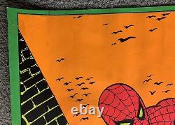 Vintage Spiderman Marvel Third Eye Black Light Poster 4016 Gil Kane Used Damage