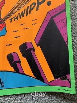 Vintage Spiderman Marvel Third Eye Black Light Poster 4016 Gil Kane Used Damage