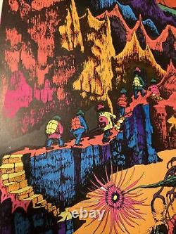 Vtg 70's Black Light Poster Lost Horizons 23x 35 DEADSTOCK 1970 Trippy Rare